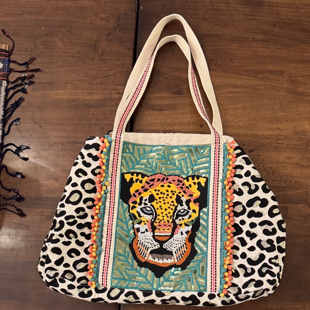 FORESTRY LEOPARD EMBELLISHED TOTE